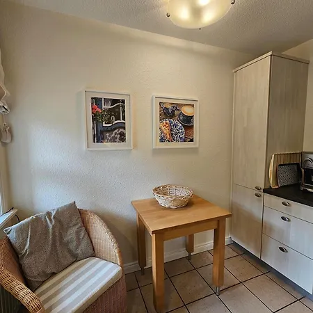 Victoria Apartment *